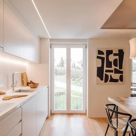 Vedras - 2 Bedrooms And Parking In Alcantara *