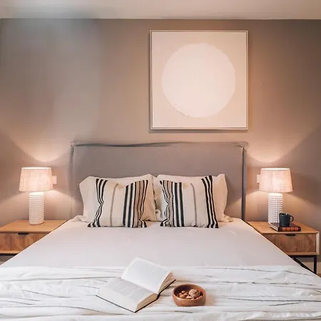 Vedras - 2 Bedrooms And Parking In Alcantara דירה *