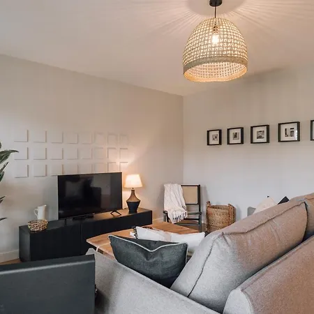 Vedras - 2 Bedrooms And Parking In Alcantara 아파트 *