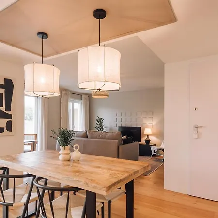 Vedras - 2 Bedrooms And Parking In Alcantara 아파트